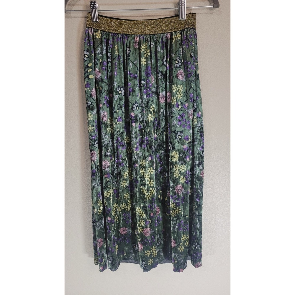 ModCloth Velvet Floral‎ Pleated Midi Skirt – XS